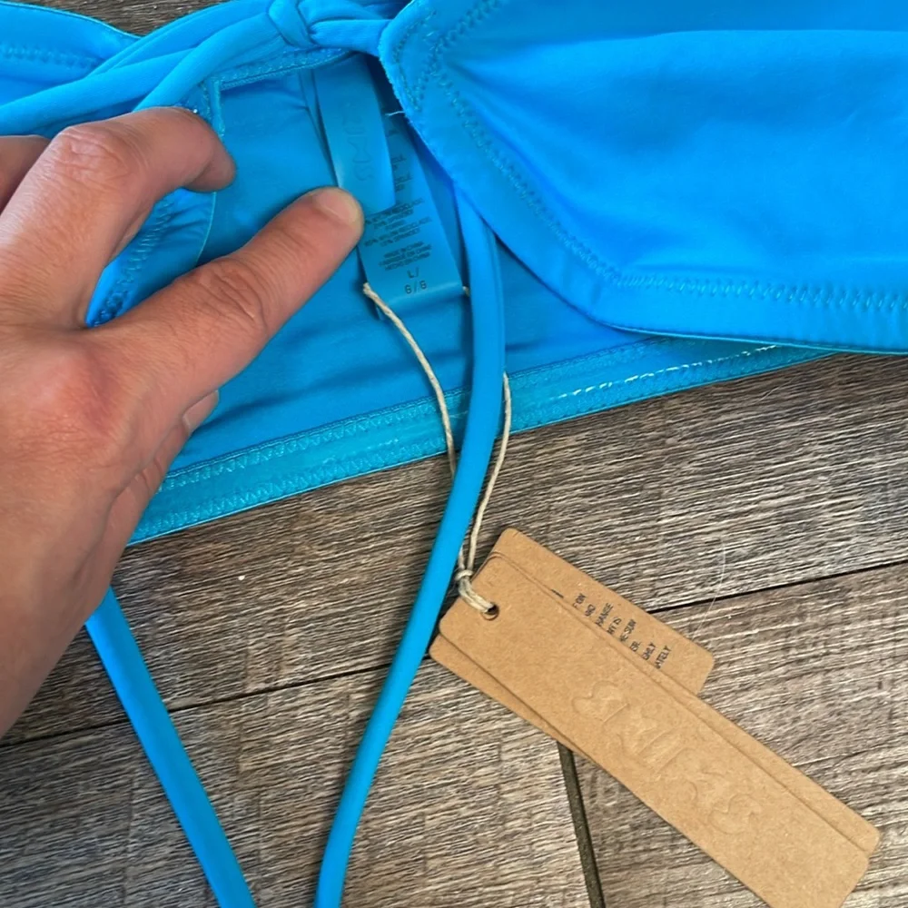 NWT SKIMS long sleeve bikini top